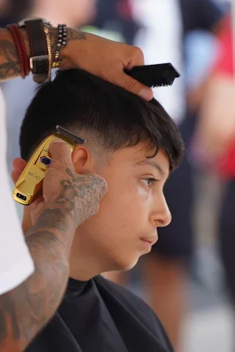 LB Cuts: The Best Men's Grooming Services for Every Style in Philadelphia